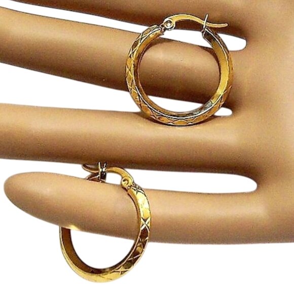 Crossed Ribbed Hoop Pierced Post Earrings Gold Tone Large Round Stainless Steel - Picture 4 of 13